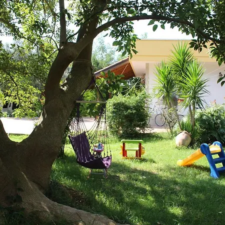 La Gazza Ladra 3* Carmiano (Apulia)