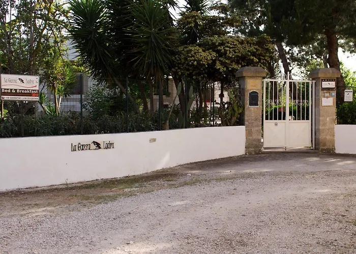 Bed & Breakfast La Gazza Ladra Carmiano (Apulia)
